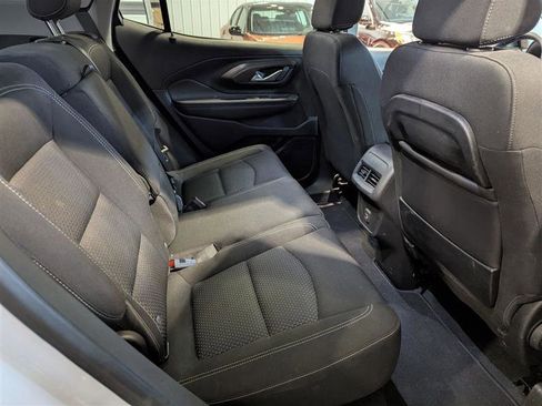 Used 2022 GMC Terrain SLE w/ Driver Convenience Package image 12