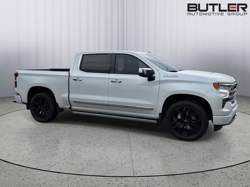 Used 2024 Chevrolet Silverado 1500 High Country AWD/4WD image 7