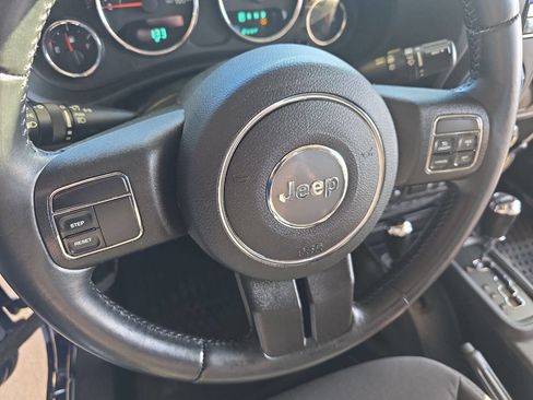 Used 2013 Jeep Wrangler Sport image 13