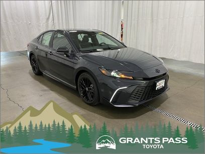 New 2026 Toyota Camry SE w/ Convenience Package