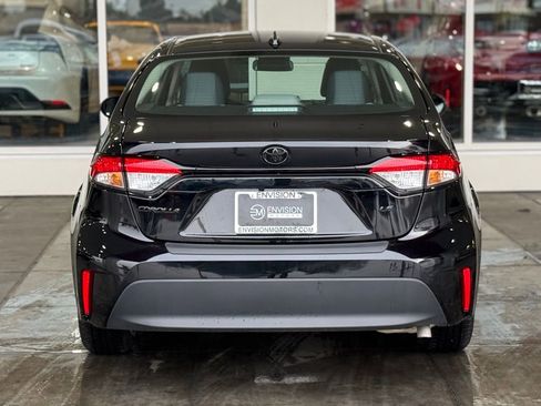 Certified 2025 Toyota Corolla LE image 11