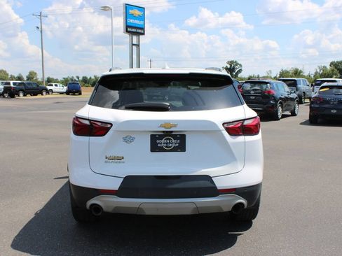 Used 2020 Chevrolet Blazer LT w/ Sound & Technology Package FWD image 8