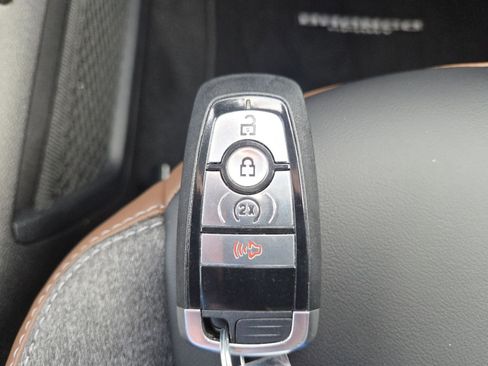 Used 2024 Ford Bronco Sport Outer Banks w/ Tech Package image 36