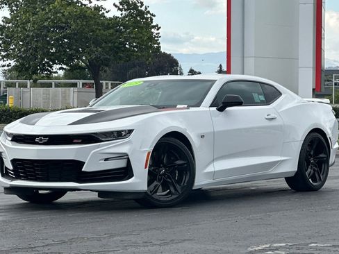 Used 2023 Chevrolet Camaro SS RWD image 8