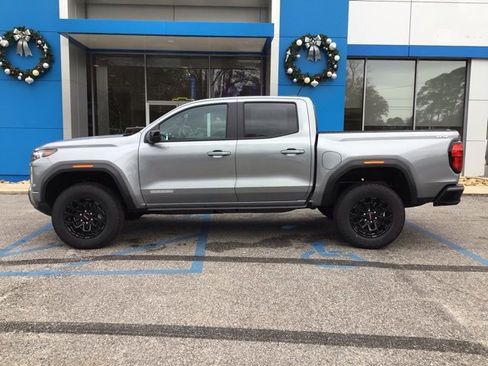 New 2026 GMC Canyon Elevation w/ Convenience Package image 3