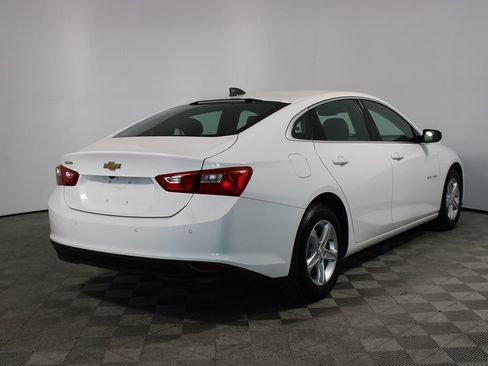 Used 2020 Chevrolet Malibu LS w/ Driver Confidence Package II image 32