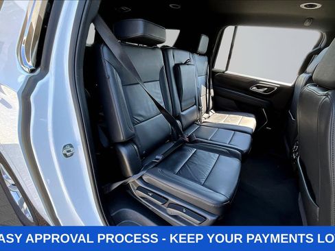 Used 2024 Chevrolet Suburban LT AWD/4WD image 31