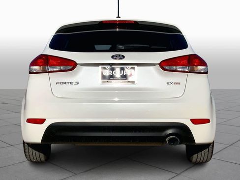 Used 2016 Kia Forte EX image 4