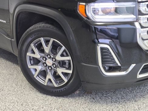 Used 2023 GMC Acadia SLT w/ Preferred Package image 3