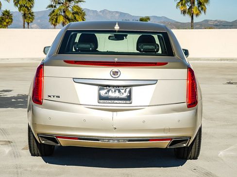 Used 2013 Cadillac XTS Luxury w/ Driver Awareness Package image 6