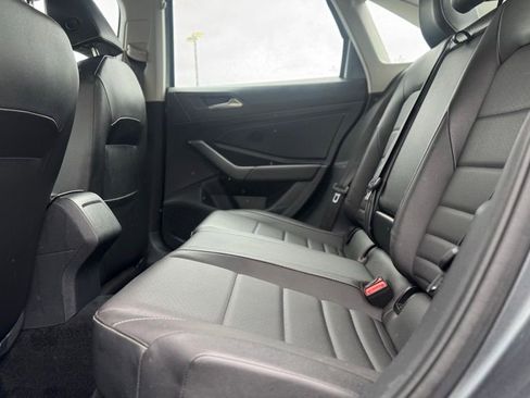 Used 2024 Volkswagen Jetta SE FWD image 22