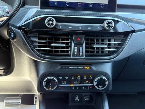 Used 2024 Ford Escape ST-Line image 21
