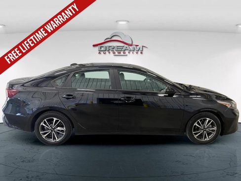 Used 2024 Kia Forte LXS FWD image 16