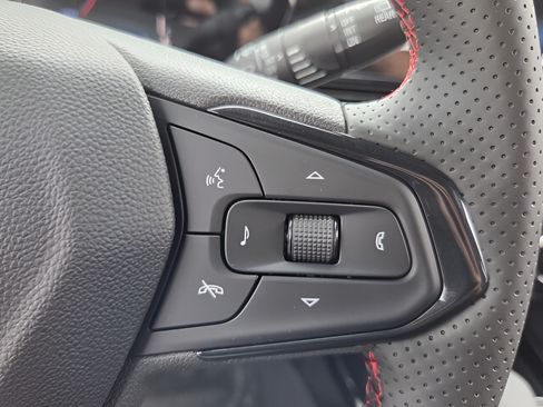 New 2026 Chevrolet Trax RS w/ Sunroof Package FWD image 26