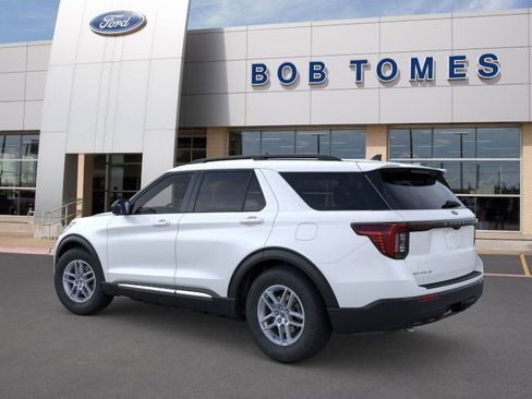 New 2025 Ford Explorer Active image 5