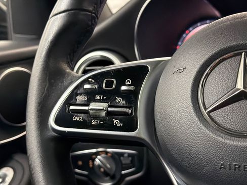 Used 2021 Mercedes-Benz GLC 300 4MATIC image 18