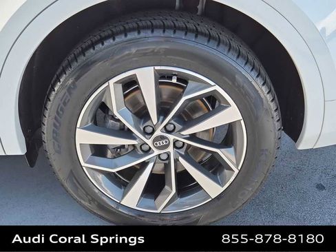 Used 2022 Audi Q5 2.0T Premium image 12