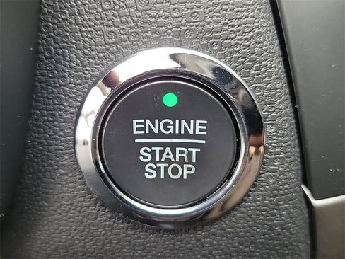 Used 2020 Ford EcoSport SE image 29