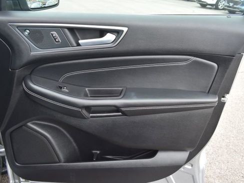 Used 2024 Ford Edge Titanium AWD/4WD image 47