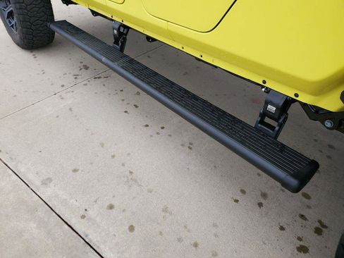 New 2023 Jeep Gladiator Sport image 36