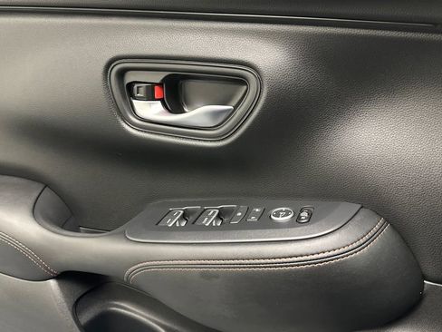 Used 2025 Honda HR-V Sport image 15