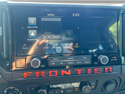 Used 2025 Nissan Frontier PRO-4X AWD/4WD image 19