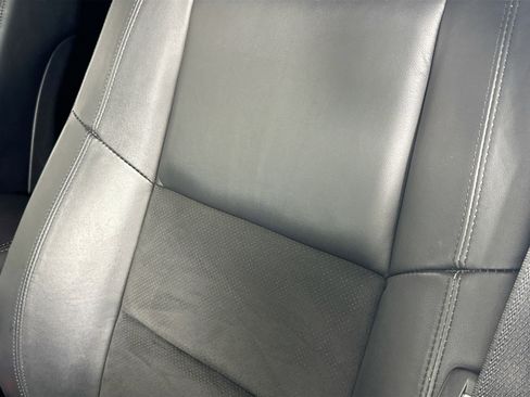 Used 2022 Jeep Grand Cherokee Laredo X RWD image 19