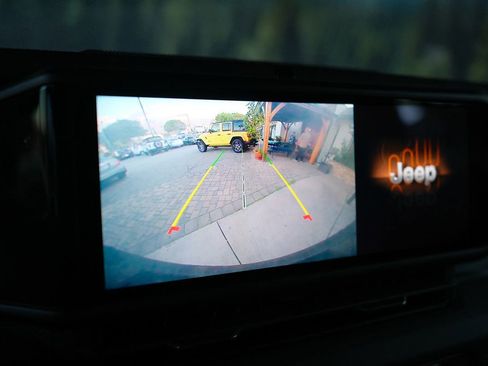 Used 2025 Jeep Wrangler Sahara w/ Safety Group image 21