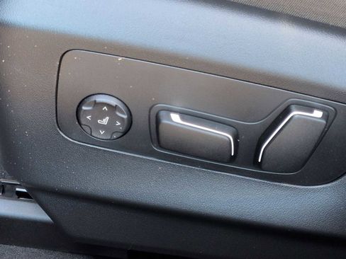 New 2026 BMW 530i xDrive w/ M Sport Package image 18