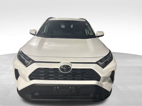 Used 2025 Toyota RAV4 XLE image 3
