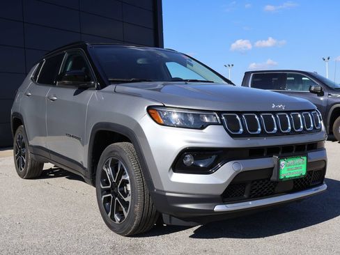Used 2022 Jeep Compass Limited AWD/4WD image 6