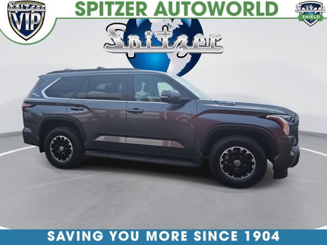 Used 2024 Toyota Sequoia SR5 w/ TRD Off-Road Package AWD/4WD image 6