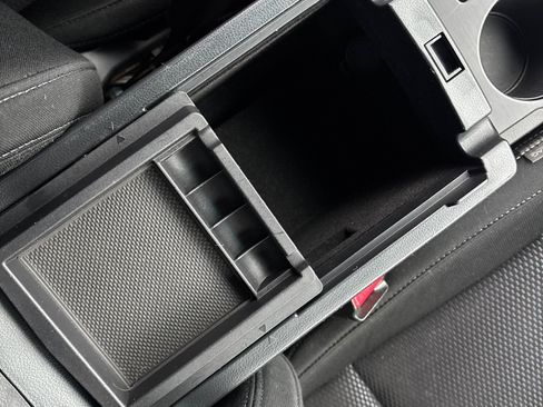 Used 2015 Subaru Outback 2.5i Premium image 25