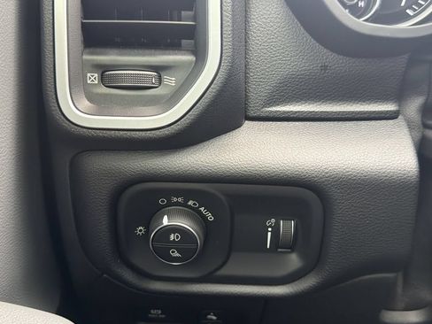 Used 2022 RAM 1500 Big Horn AWD/4WD image 27