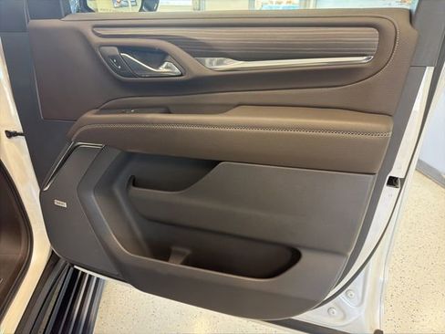 Used 2023 GMC Yukon Denali AWD/4WD image 53