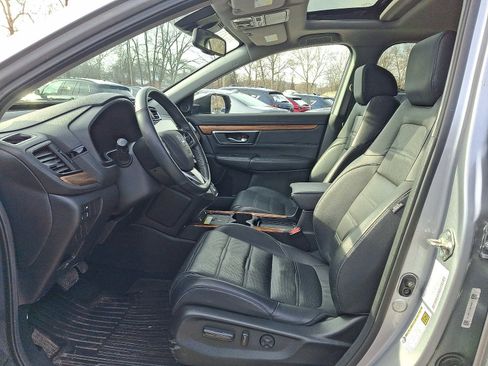 Used 2020 Honda CR-V Touring image 13