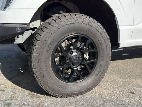 Used 2023 Ford F150 XLT AWD/4WD image 9