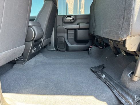 Used 2022 Chevrolet Silverado 2500 Custom w/ Custom Value Package AWD/4WD image 26