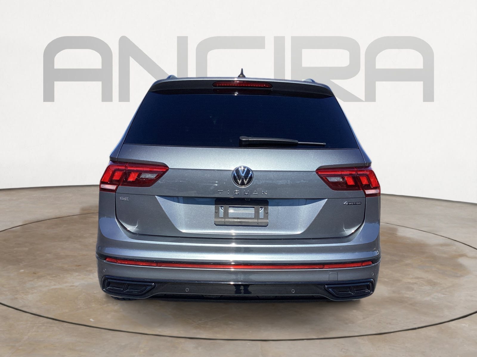 Used 2024 Volkswagen Tiguan SE R-Line AWD/4WD image 13