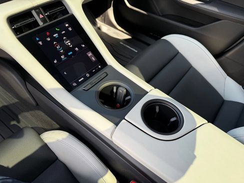 Certified 2022 Porsche Taycan 4S AWD/4WD image 23