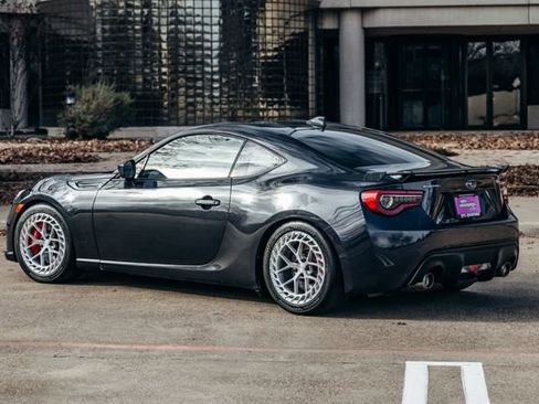 Used 2017 Subaru BRZ Premium image 5