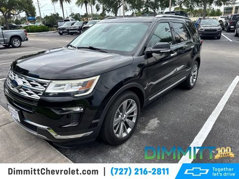 Used 2018 Ford Explorer Limited w/ Ford Safe & Smart Package FWD image 1