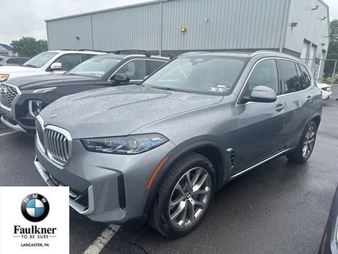 Certified 2024 BMW X5 xDrive40i w/ Premium Package AWD/4WD image 1