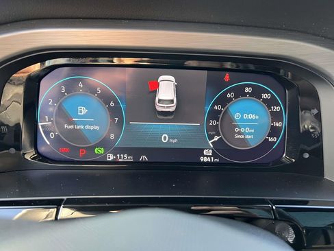 Used 2024 Volkswagen Atlas Cross Sport SE image 28