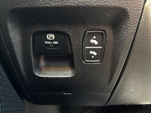 Used 2021 RAM 1500 Big Horn AWD/4WD image 31