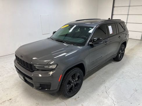 Used 2024 Jeep Grand Cherokee L Altitude AWD/4WD image 6