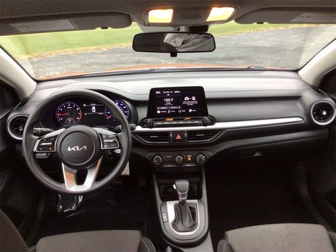 Used 2023 Kia Forte LXS image 22