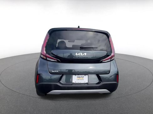 Used 2025 Kia Soul LX w/ LX Technology Package FWD image 12
