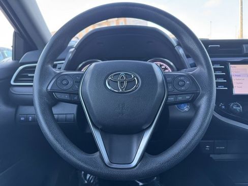 Certified 2018 Toyota Camry LE image 25