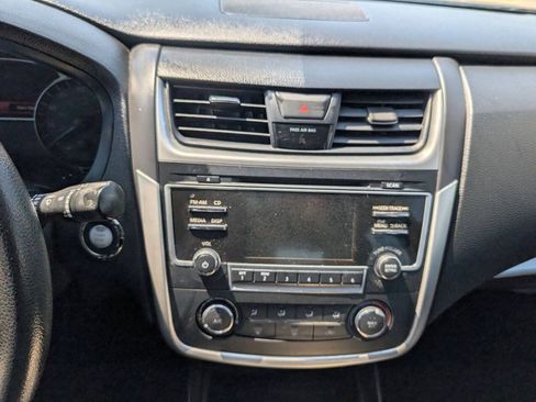 Used 2018 Nissan Altima 2.5 S w/ S Convenience Package FWD image 30